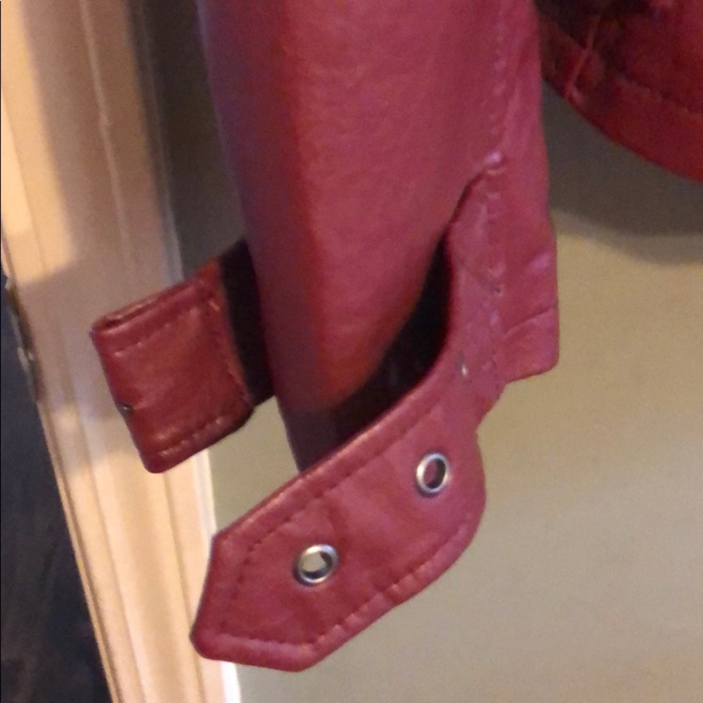 Leather jacket - Picture 2 of 5
